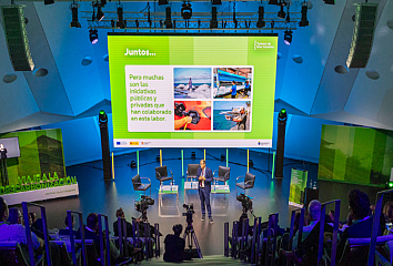 Impulsamos el compromiso del sector turístico con la protección medioambiental y la regeneración de ecosistemas